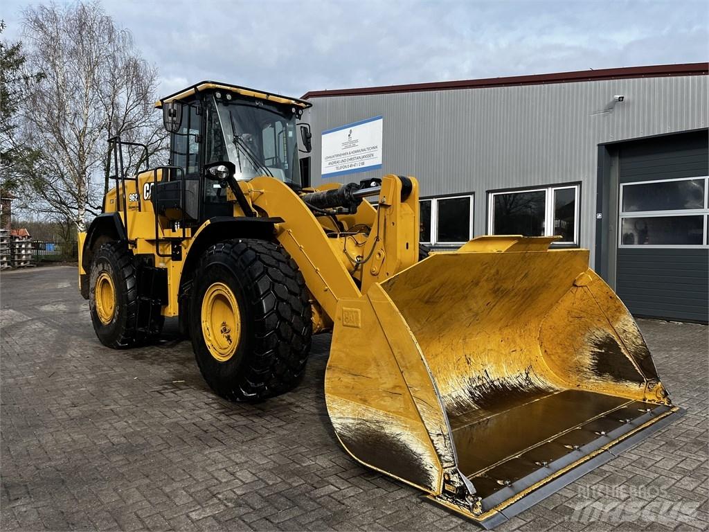 CAT 962 Naudoti ratiniai krautuvai