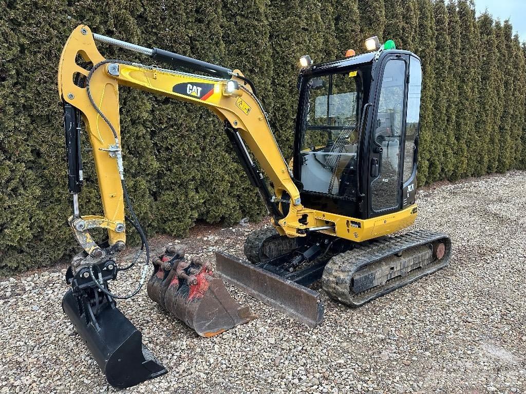 CAT 302.7 D CR Mini ekskavatoriai < 7 t