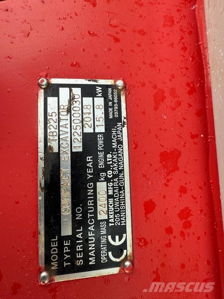 Takeuchi TB 225 Mini ekskavatoriai < 7 t