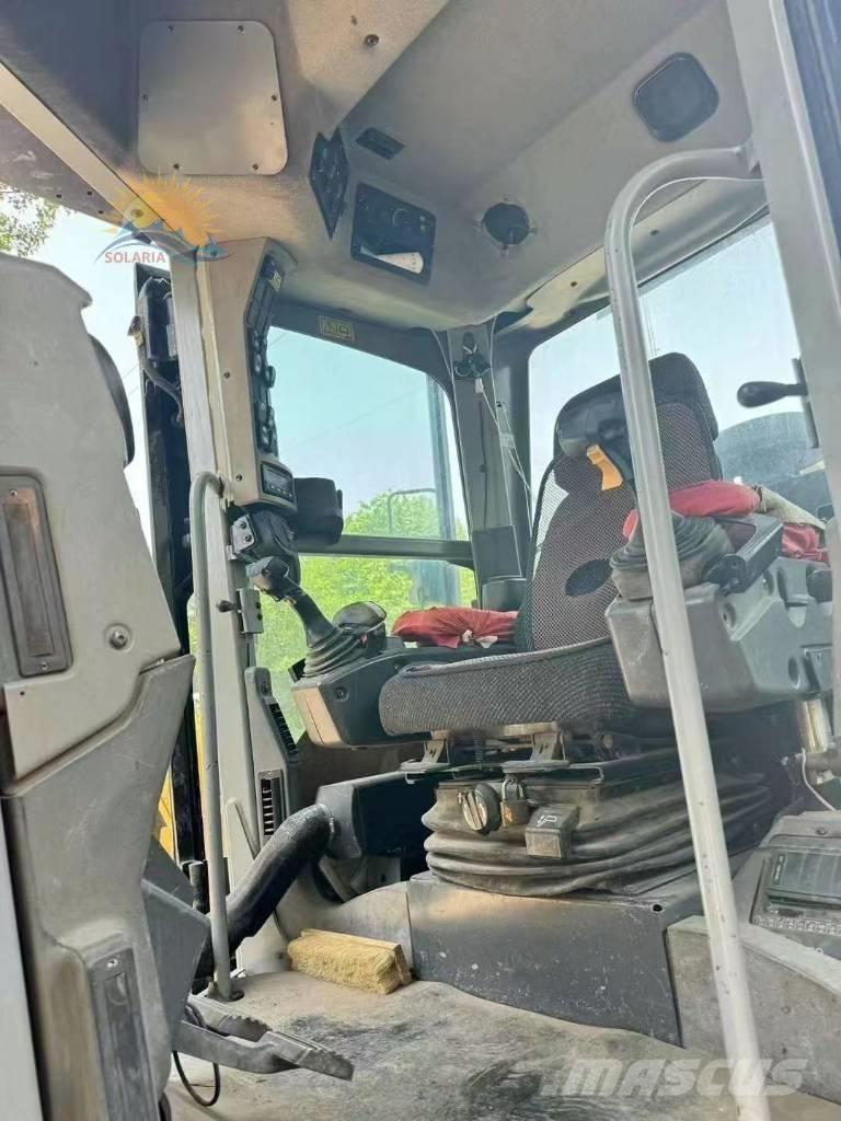 CAT 140 M Greideriai