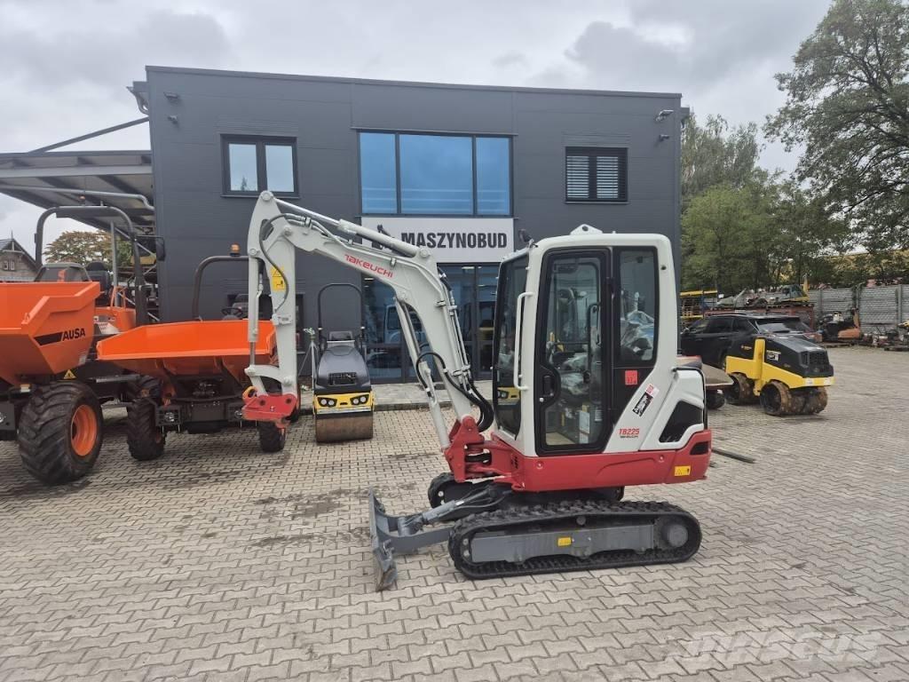 Takeuchi TB225 V0B Mini ekskavatoriai < 7 t