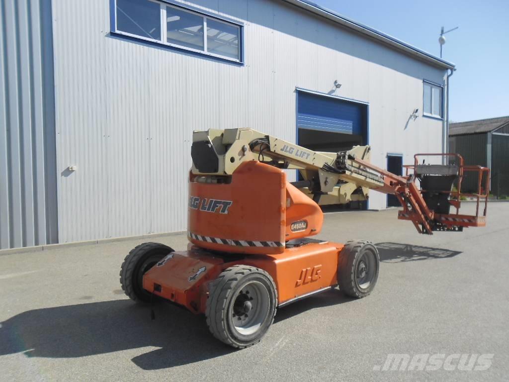 JLG E 450 AJ Alkūniniai keltuvai