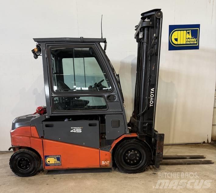 Toyota Truck 8FBMT45 Elektriniai šakiniai krautuvai