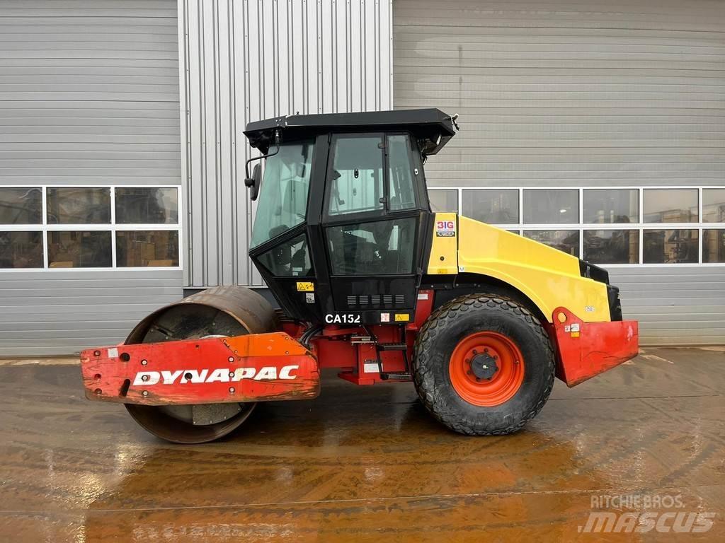 Dynapac CA152D Vieno būgno volai