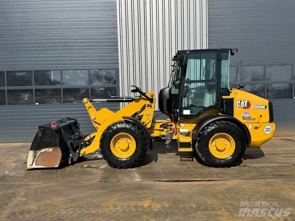 CAT 908M Naudoti ratiniai krautuvai