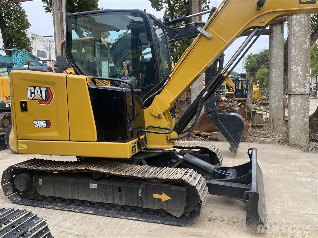 CAT 306 Vikšriniai ekskavatoriai