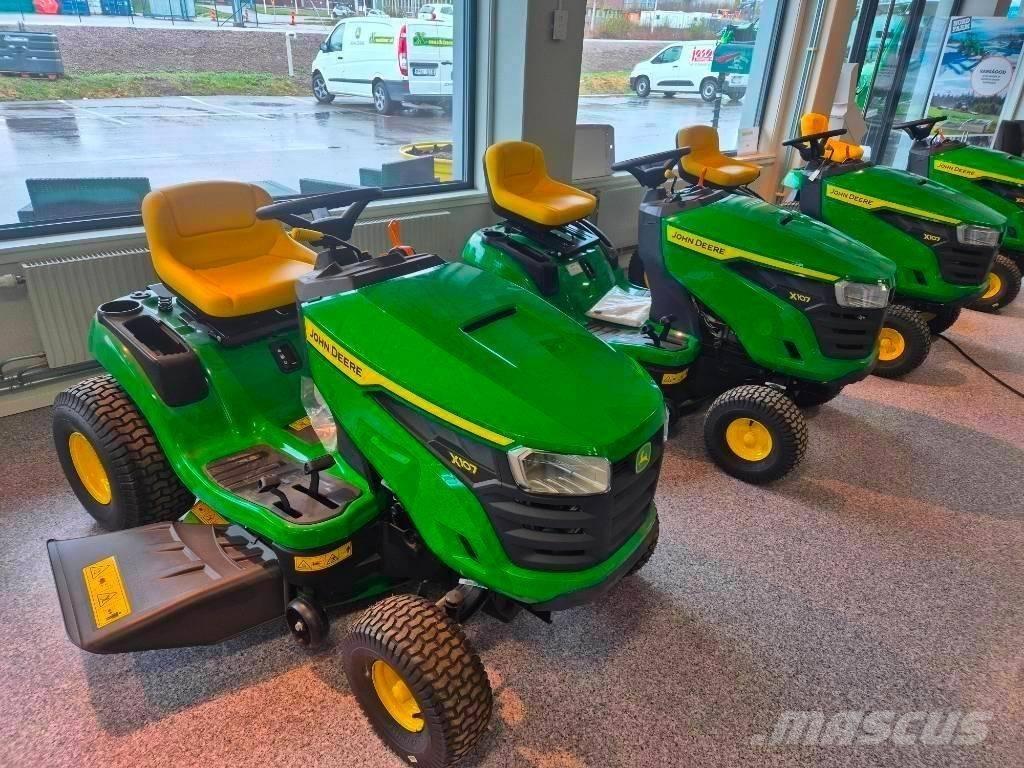 John Deere 107 R Sodo traktoriukai-vejapjovės