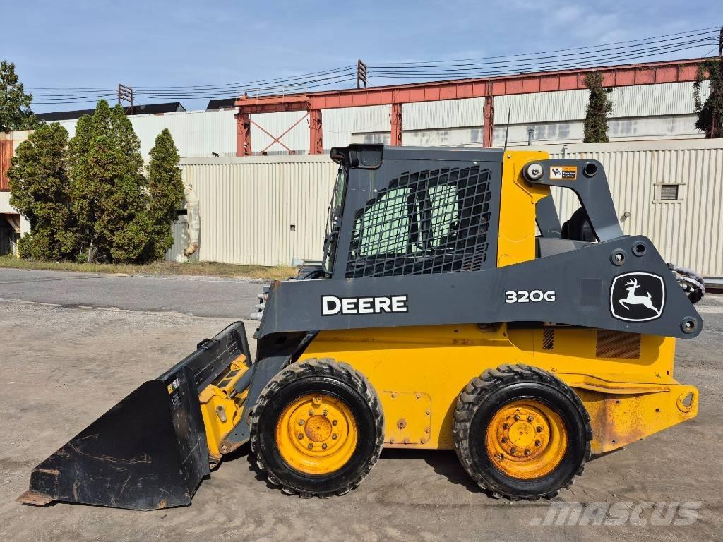 John Deere 320G Krautuvai su šoniniu pasukimu