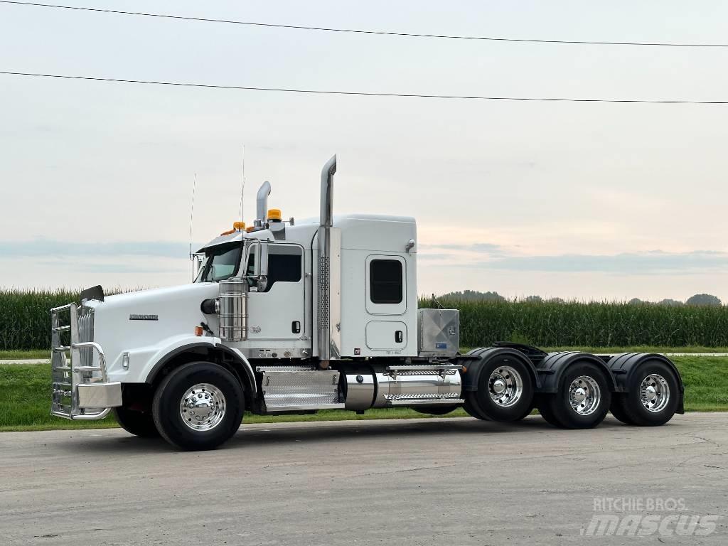 Kenworth T800 Naudoti vilkikai