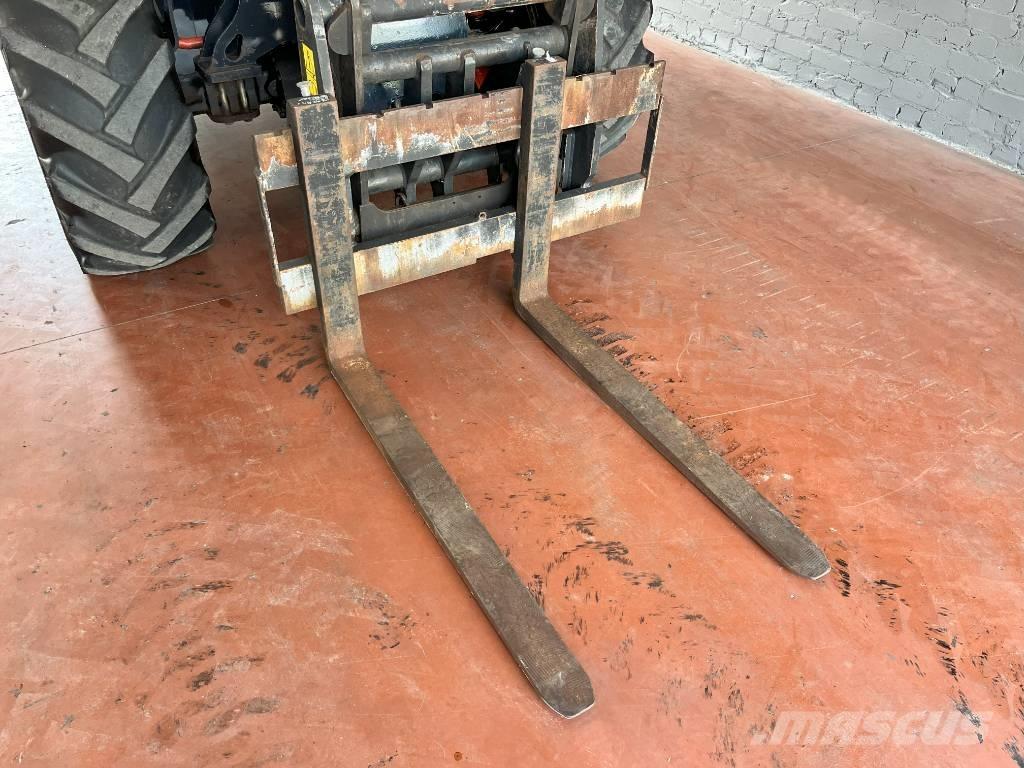 Bobcat TL 358+ AGRI Teleskopiniai krautuvai žemės ūkiui