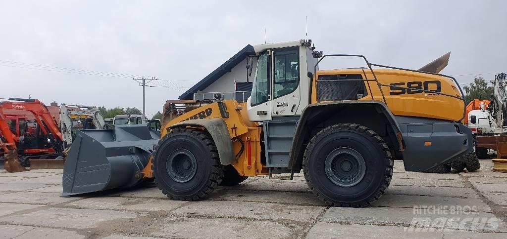 Liebherr L 580 Naudoti ratiniai krautuvai
