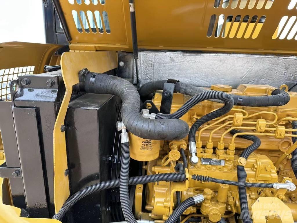 CAT 306D Vidutinės galios ekskavatoriai 7-12 t