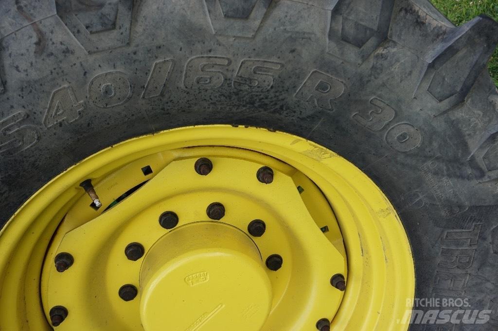 John Deere 7800 Traktoriai