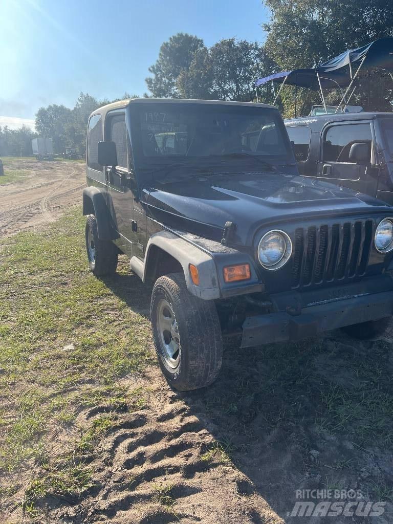 Jeep Wrangler Lengvieji automobiliai