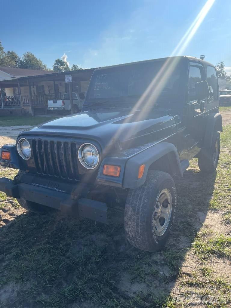 Jeep Wrangler Lengvieji automobiliai