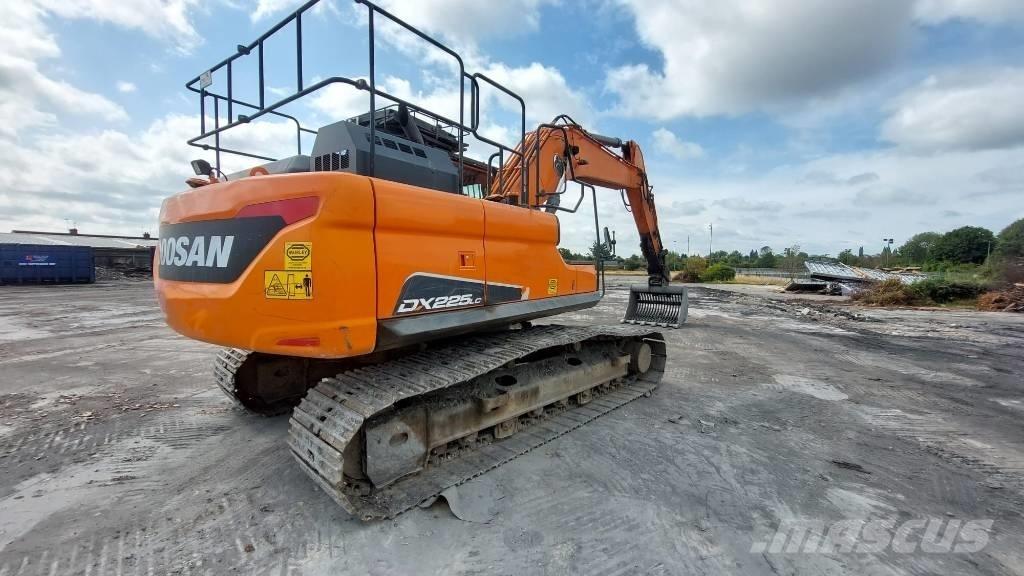Doosan DX 225 LC Vikšriniai ekskavatoriai