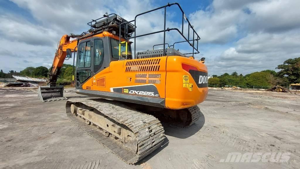 Doosan DX 225 LC Vikšriniai ekskavatoriai