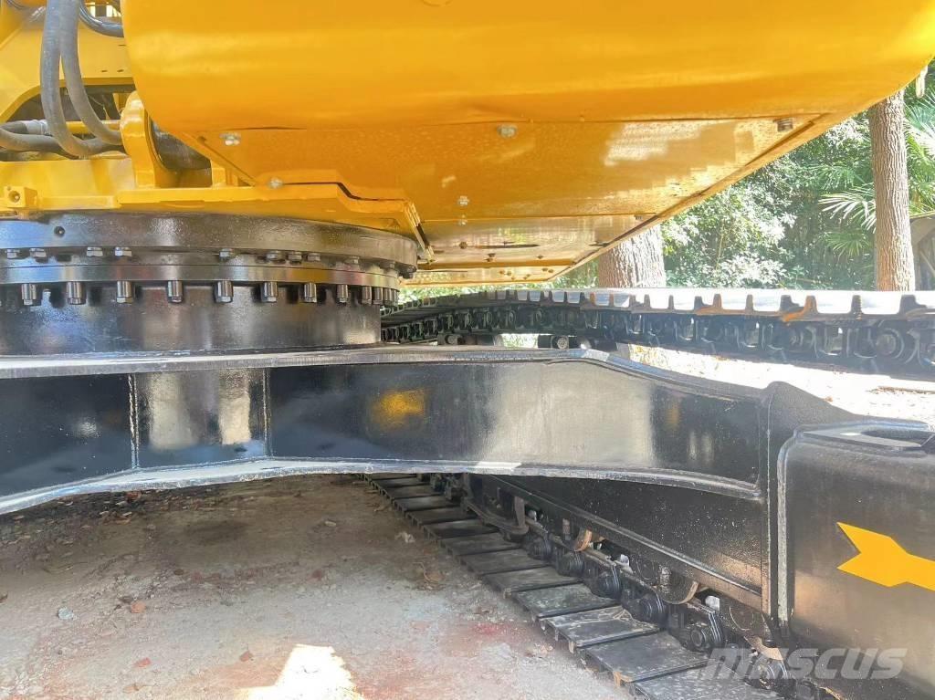 CAT 320 D L Vikšriniai ekskavatoriai