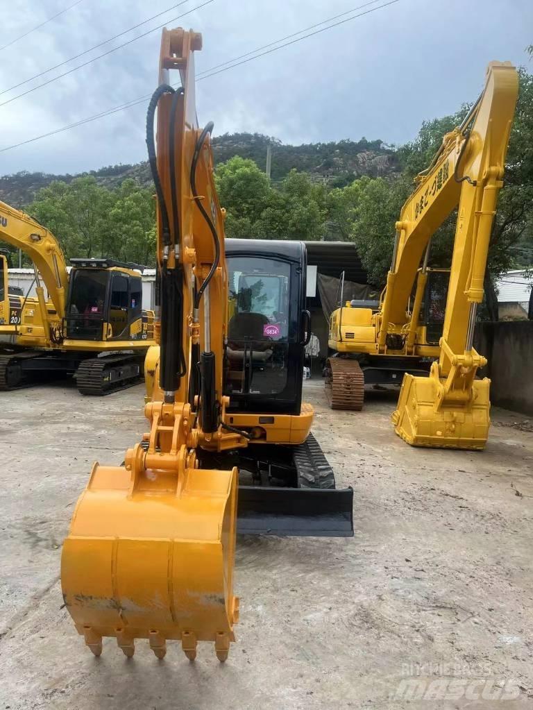 JCB 8035 Vikšriniai ekskavatoriai