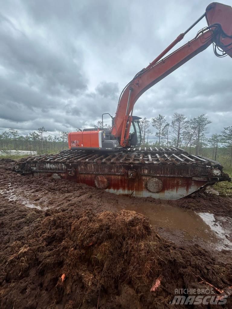 Hitachi 250 Amfibiniai ekskavatoriai