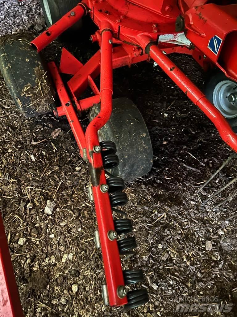 Kuhn GA 6632 Pradalges formuojantys padargai