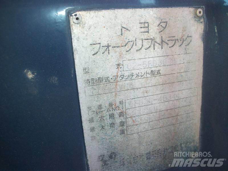 Toyota 5 FD 30 Dyzeliniai krautuvai