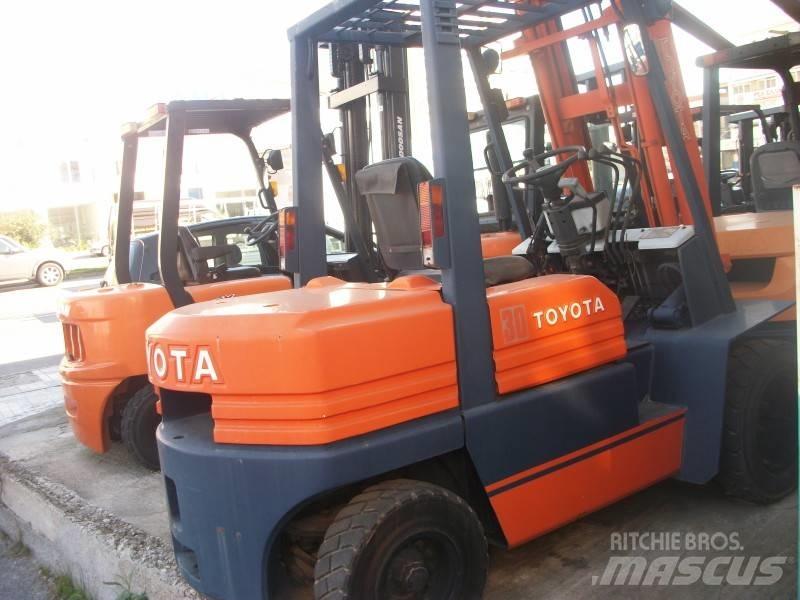 Toyota 5 FD 30 Dyzeliniai krautuvai