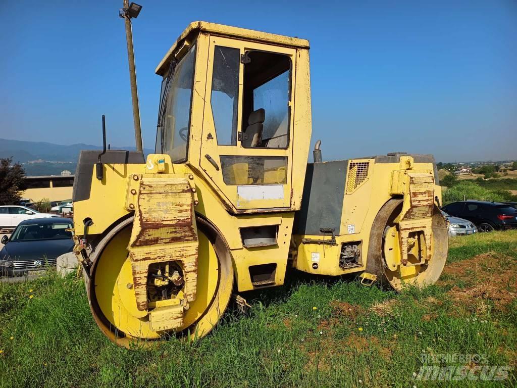Bomag BW 151 AD-2 Porinių būgnų volai