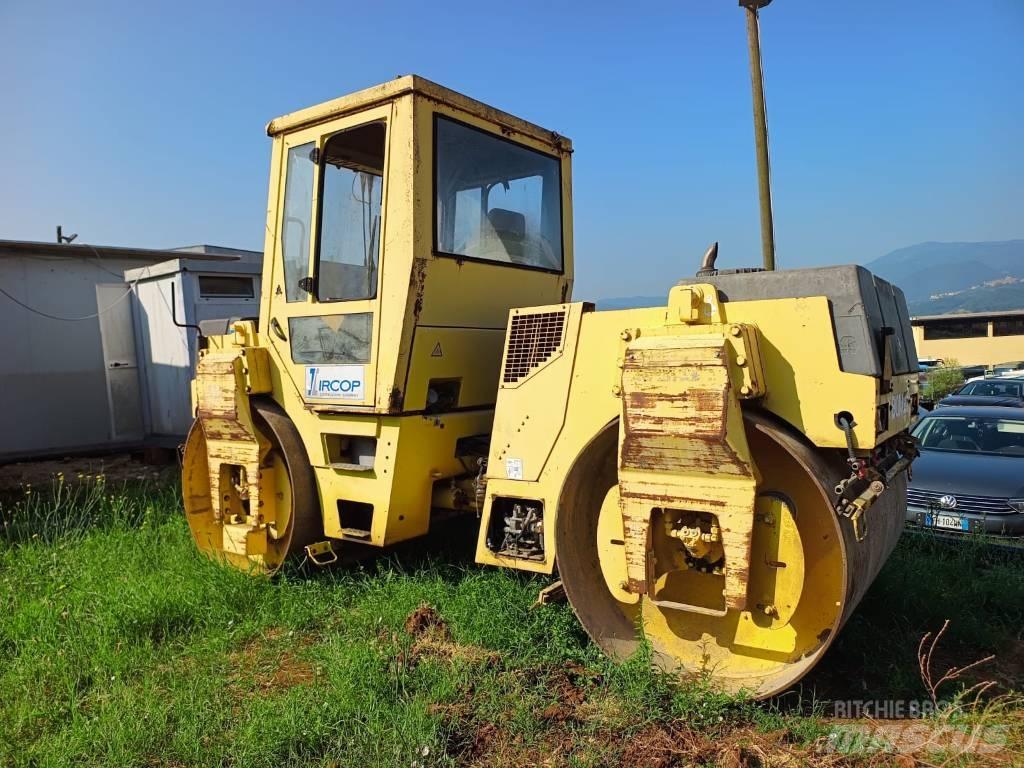 Bomag BW 151 AD-2 Porinių būgnų volai