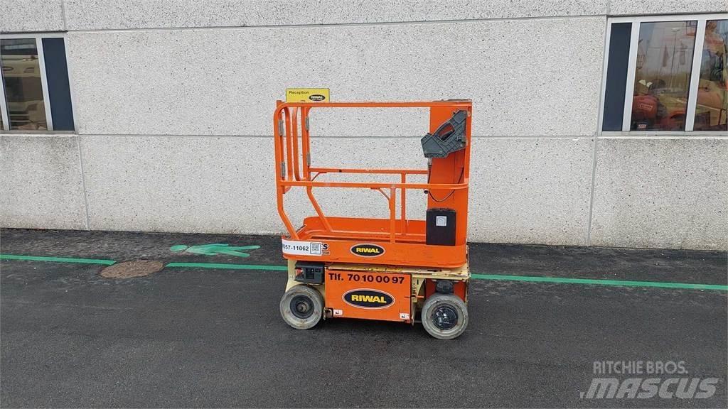 JLG 1230ES Kiti keltuvai ir platformos