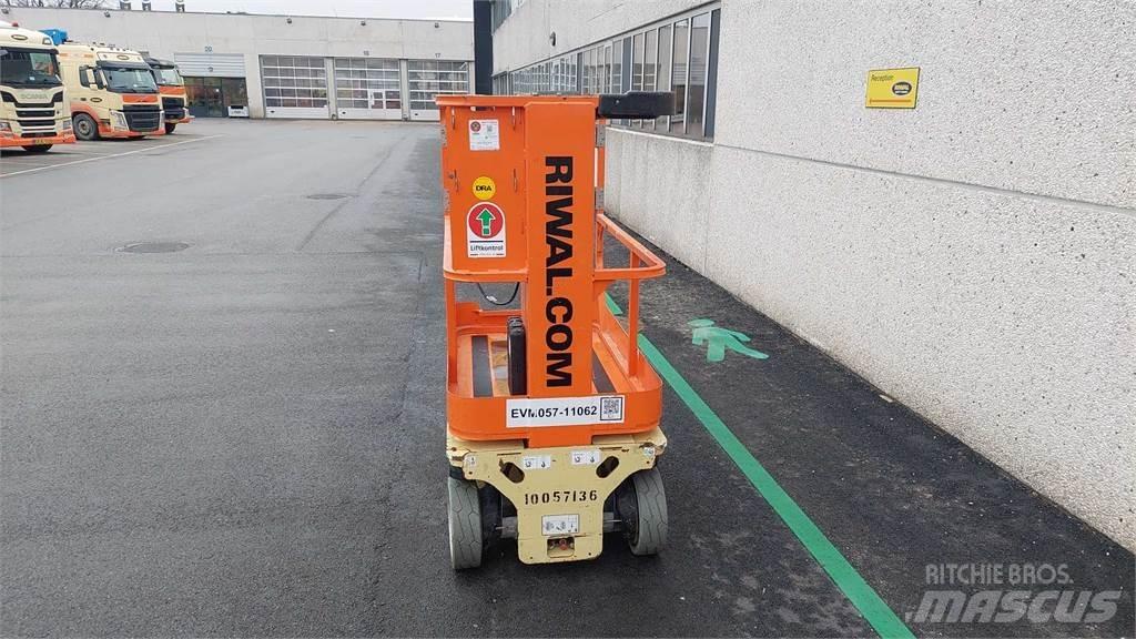 JLG 1230ES Kiti keltuvai ir platformos