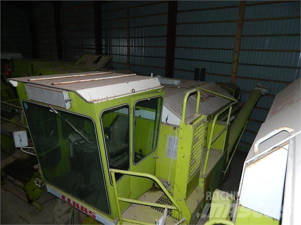 CLAAS Dominator 56 Derliaus nuėmimo kombainai