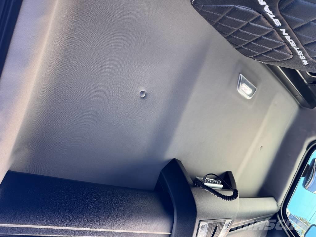 Western Star 49 X Savivarčių priekabų vilkikai