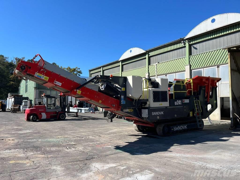 Sandvik QJ 241 Mobilūs smulkintuvai