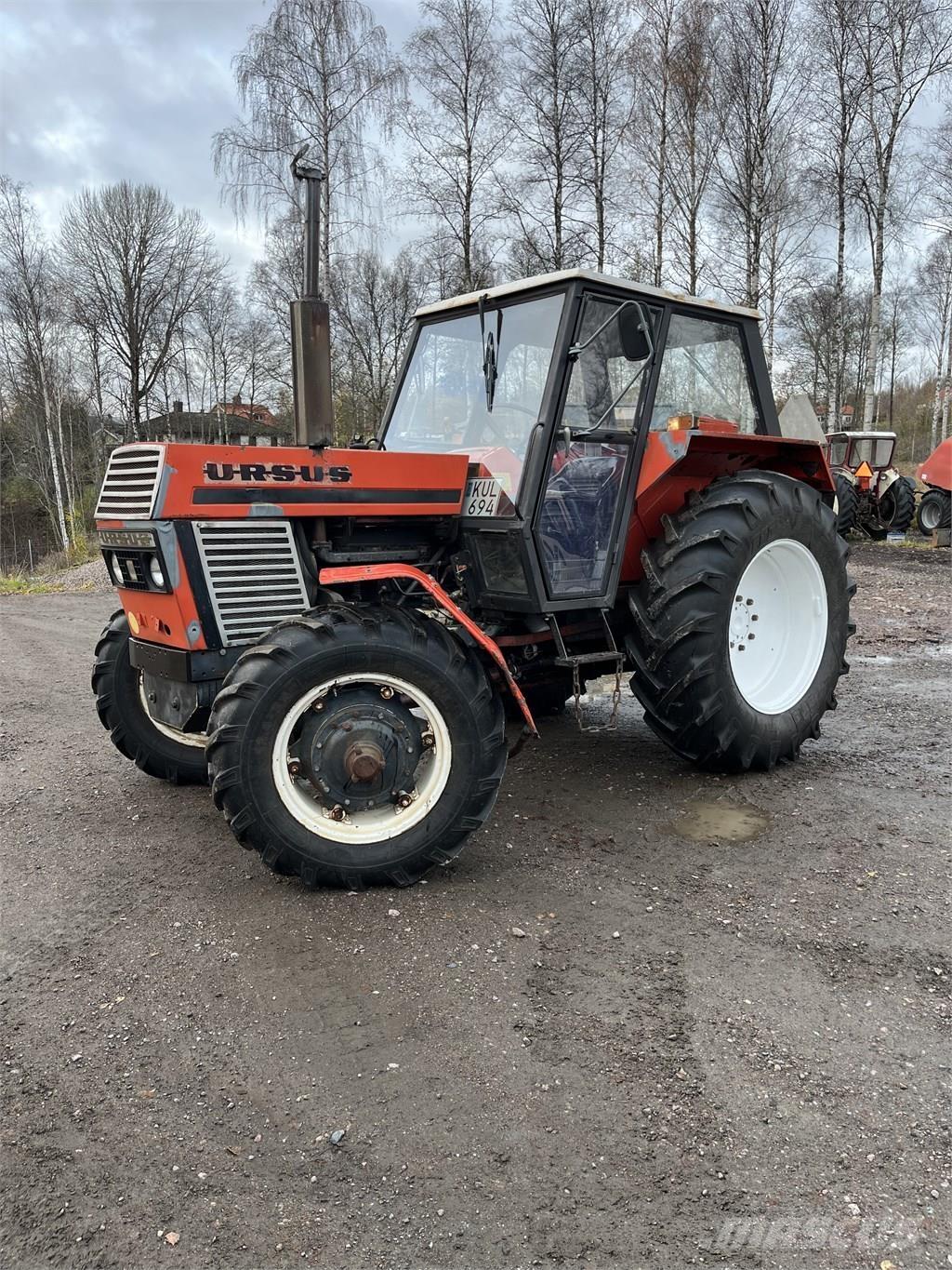 Ursus c-385 Traktoriai