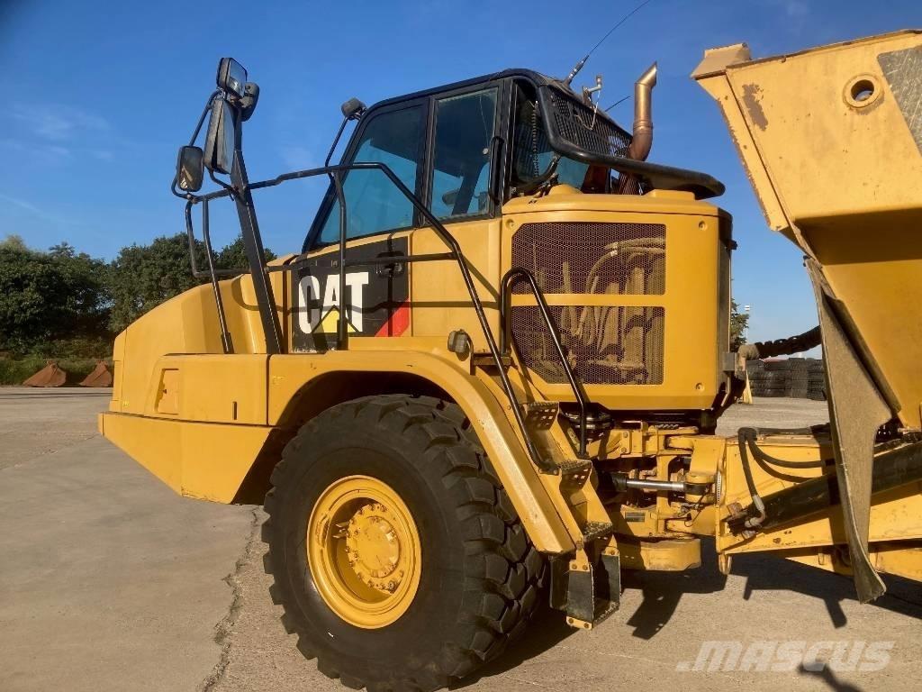 CAT 730 C Karjeriniai savivarčiai