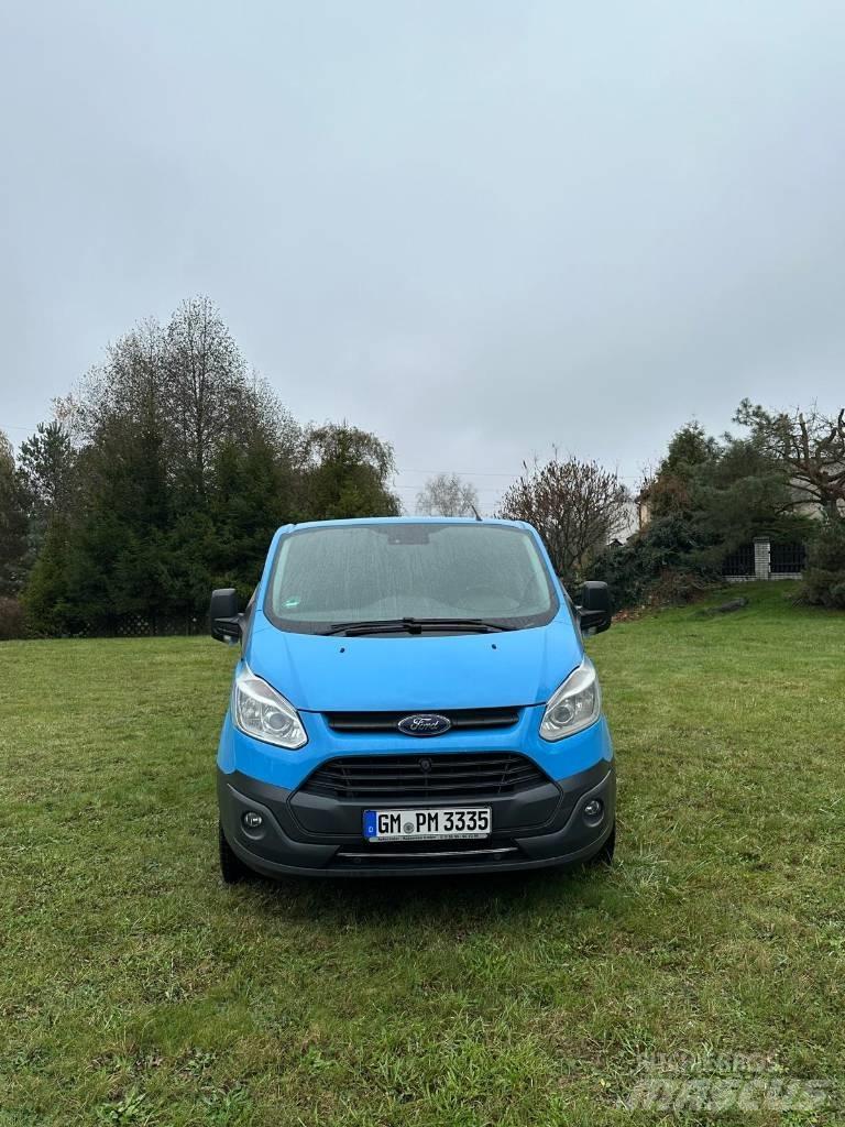 Ford Custom Krovininiai furgonai
