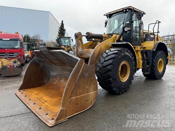 CAT 966M Naudoti ratiniai krautuvai