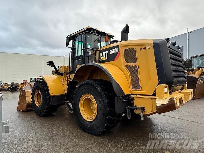 CAT 966M Naudoti ratiniai krautuvai