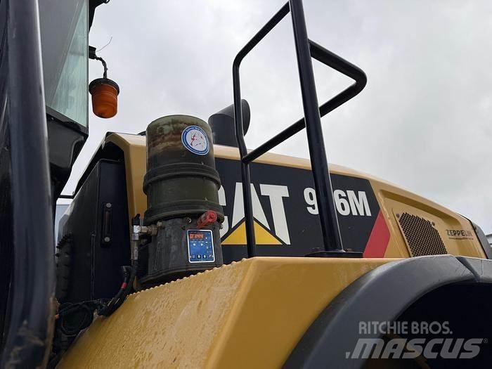CAT 966M Naudoti ratiniai krautuvai