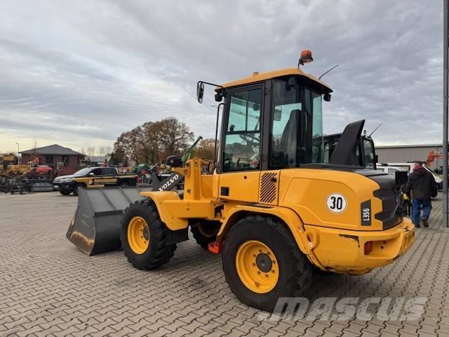 Volvo L 35 GS Naudoti ratiniai krautuvai