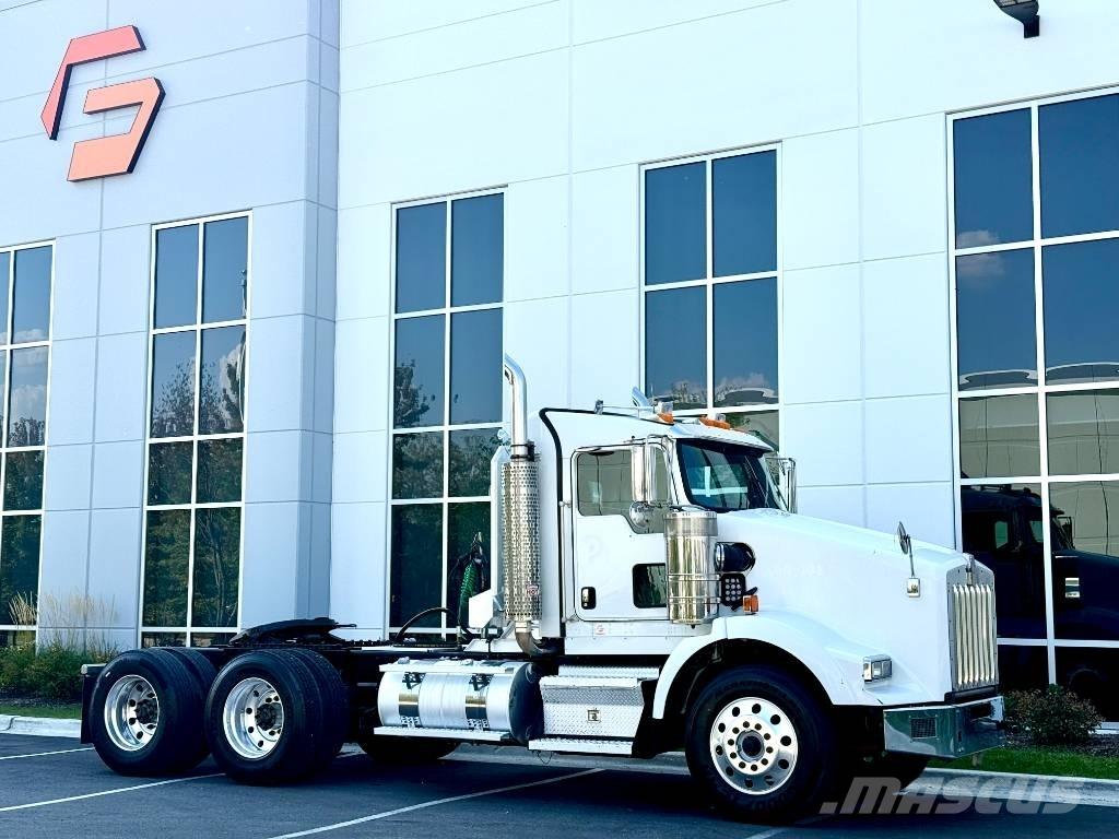 Kenworth T 800 Naudoti vilkikai