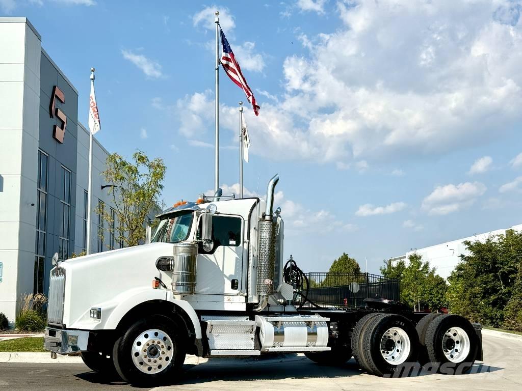 Kenworth T 800 Naudoti vilkikai