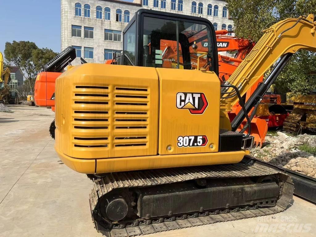 CAT 307.5 Vidutinės galios ekskavatoriai 7-12 t