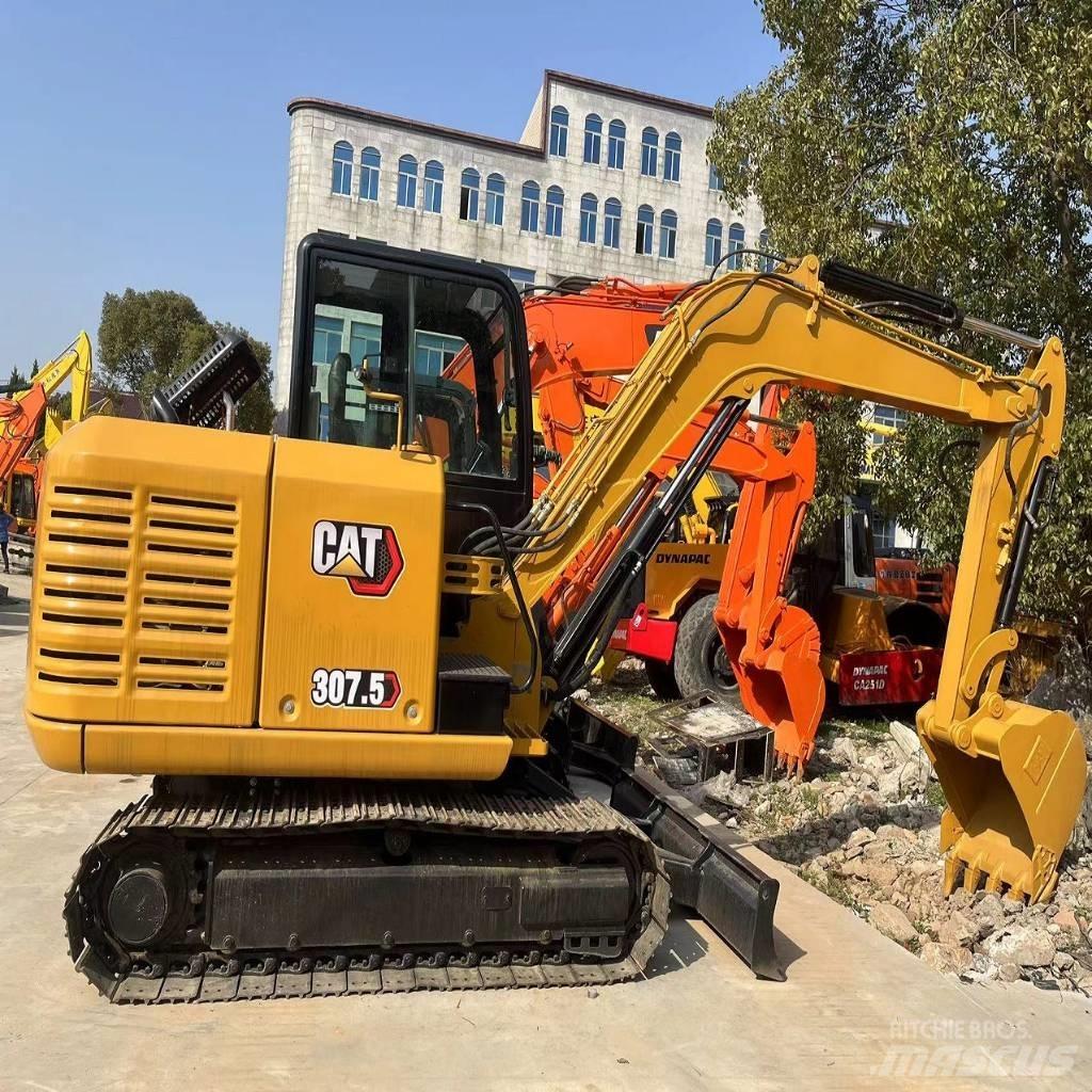 CAT 307.5 Vidutinės galios ekskavatoriai 7-12 t