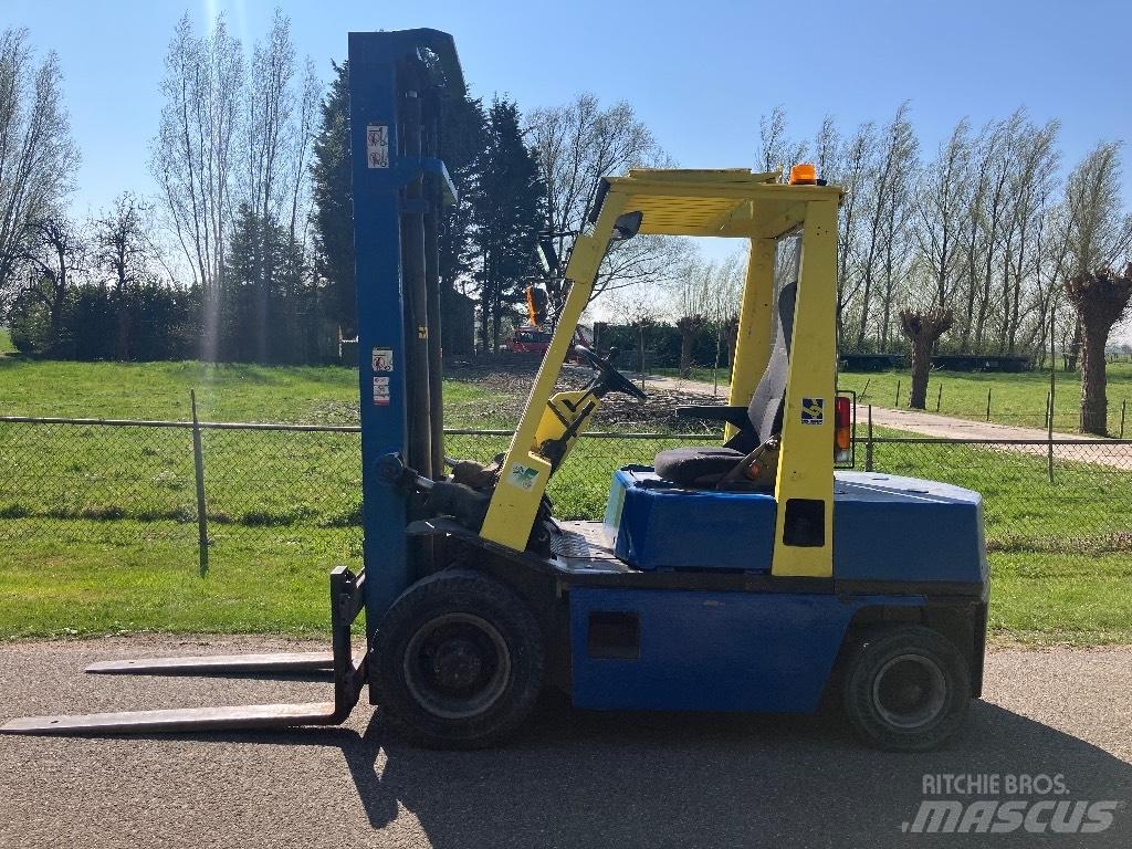 Nissan Heftruck Dyzeliniai krautuvai