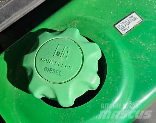 John Deere 7500 A Savaeigės žoliapjovės