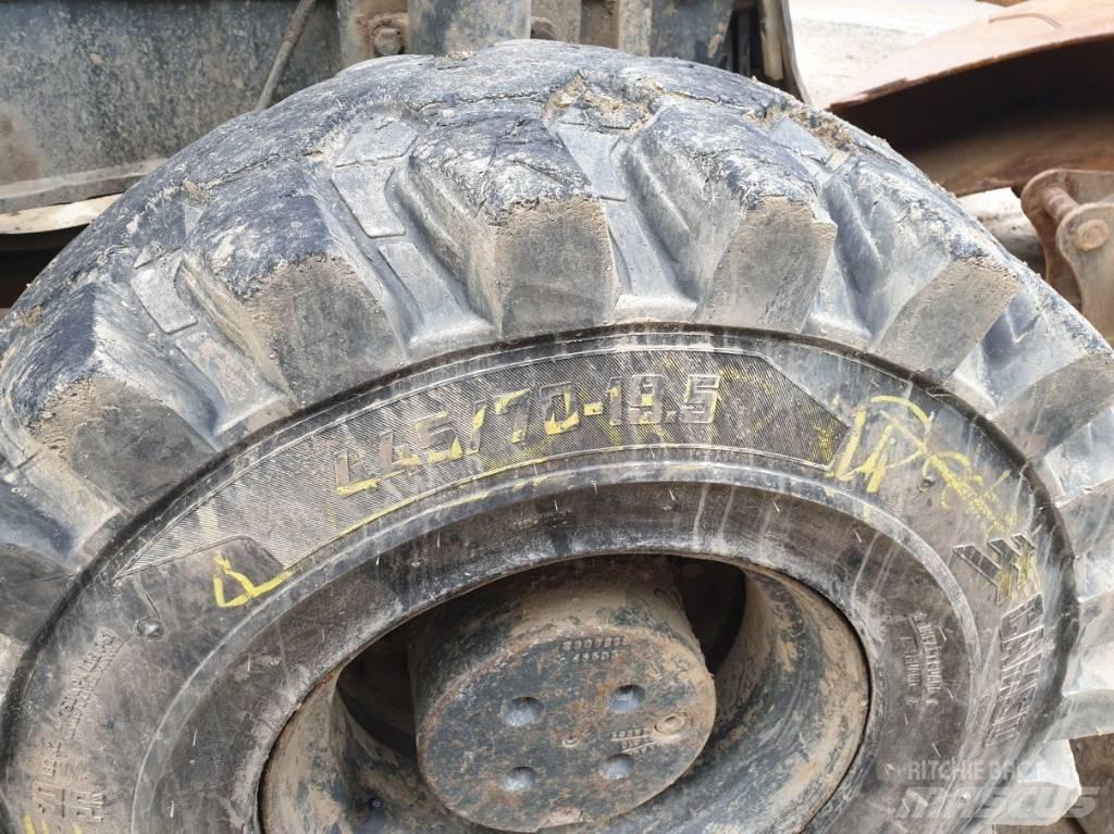Komatsu PW180-7 Ratiniai ekskavatoriai