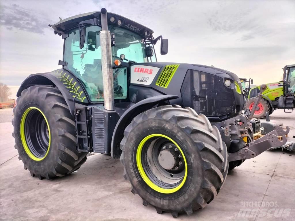 CLAAS Axion 810 Traktoriai