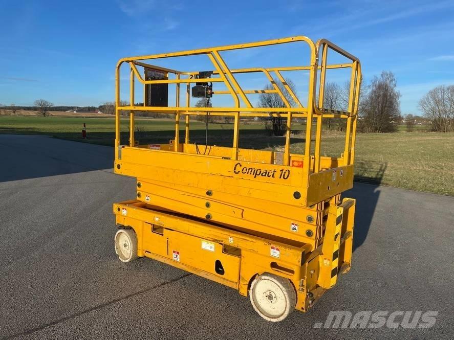 Haulotte Compact 10 Žirkliniai keltuvai